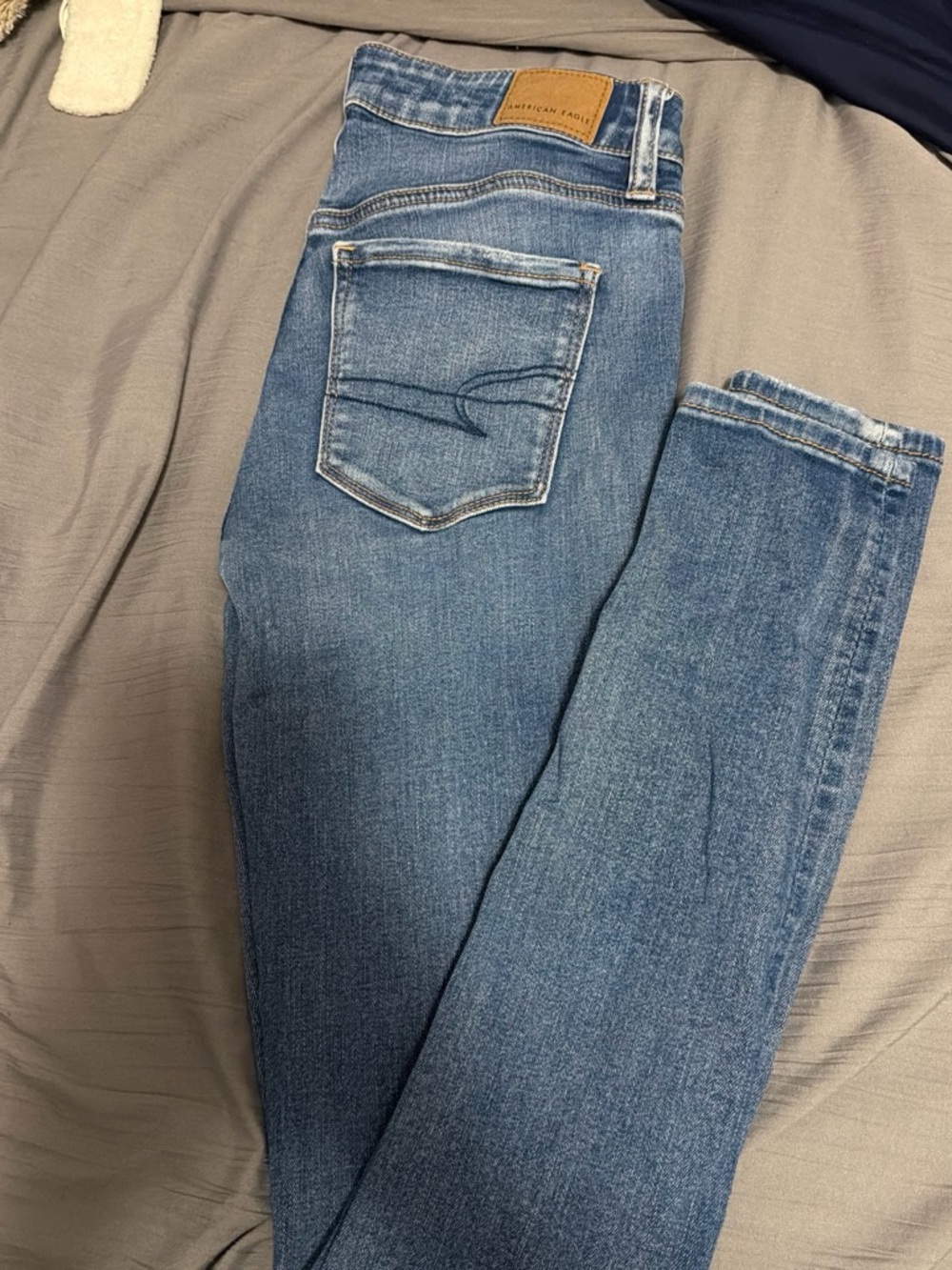 American Eagle Outfitters Women's Skinny Jeans in Blue Wash
